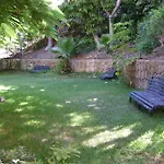 Modern 2 Bed Penthouse Americas Centre Of Town With A Pool And Ocean Views Апартаменты *