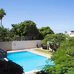 Modern 2 Bed Penthouse Americas Centre Of Town With A Pool And Ocean Views Плая-де-лас-Америкас
