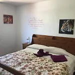Modern 2 Bed Penthouse Americas Centre Of Town With A Pool And Ocean Views Апартаменты