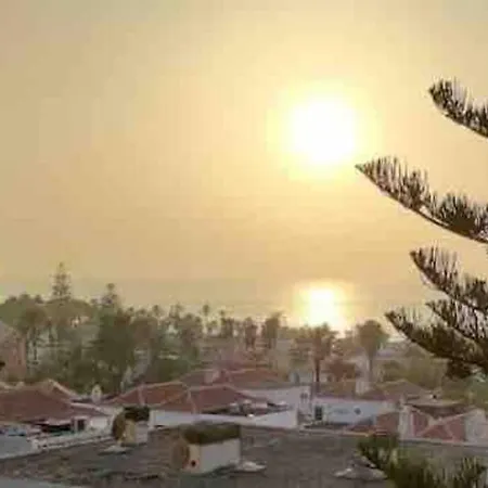 Modern 2 Bed Penthouse Americas Centre Of Town With A Pool And Ocean Views Διαμέρισμα