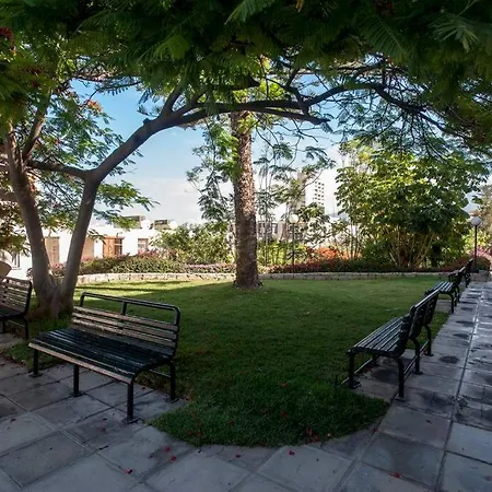 Lägenhet Modern 2 Bed Penthouse Americas Centre Of Town With A Pool And Ocean Views *